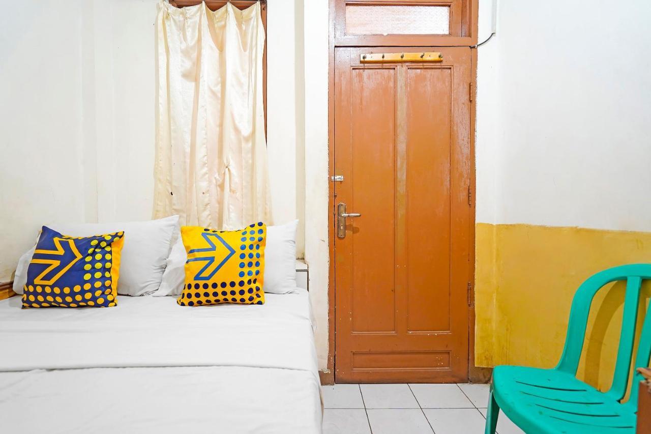 Spot On 91444 Hotel Arimbi Bandung Exterior foto