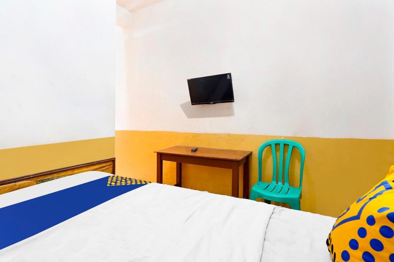 Spot On 91444 Hotel Arimbi Bandung Exterior foto