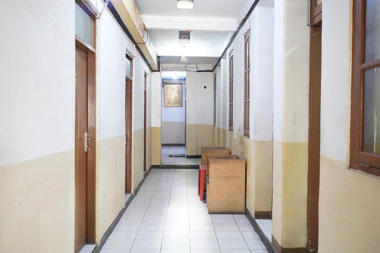 Spot On 91444 Hotel Arimbi Bandung Exterior foto